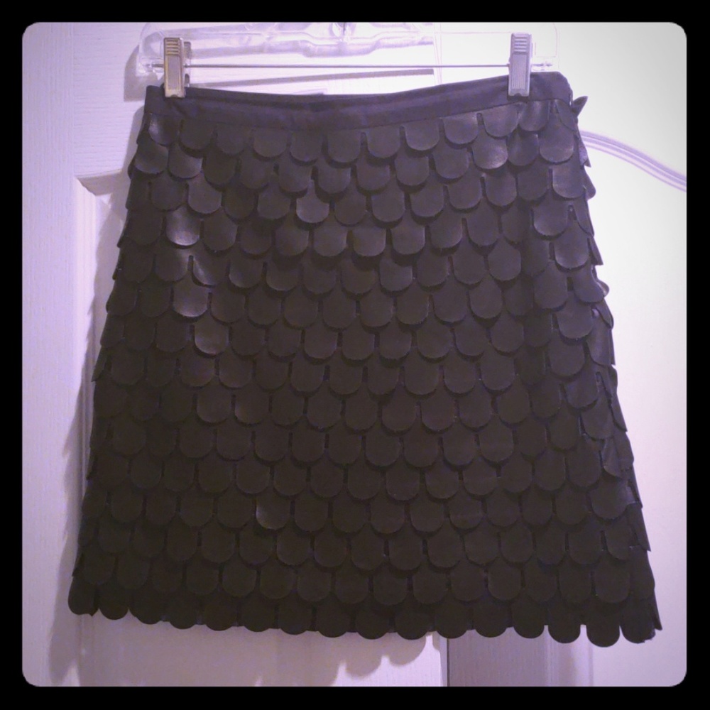 Faux Leather Scalloped Mini Skirt Sz M